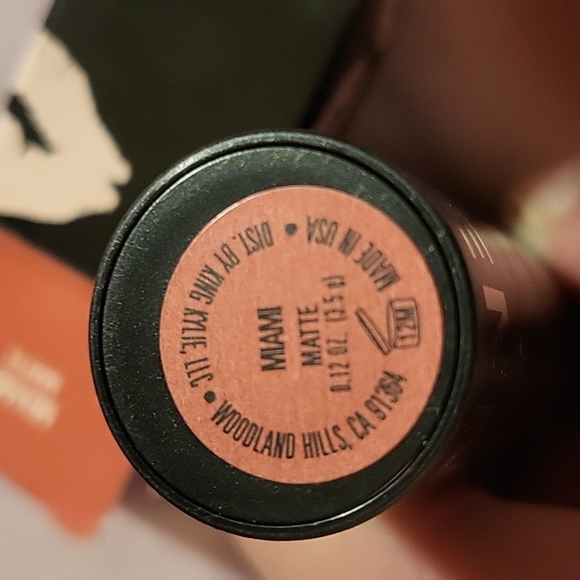 Kylie Jenner lipstick 💄 - Picture 3 of 8